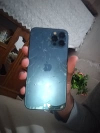 آيفون ١٢ برو • ٢٥٦ • ظهر مكسور