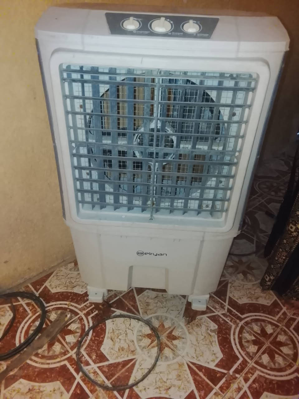 ورشه رائد العبيدي تصليح كافه انواع طباخات والمبردات وكنفيرات توجد كنفيره البيع وكشر مبرده عد ٢ واحد ونص البيع بسعر مناسب الرمادي التأميم القادسيه الثانيه مقابيل صيدليه الخليج ***********واتساب
