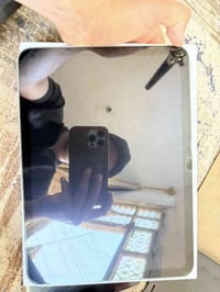 ايباد11ماستر مكفول من الشخط بطاريه99 عدد دورات 74الشحن للبيع السعر425و...