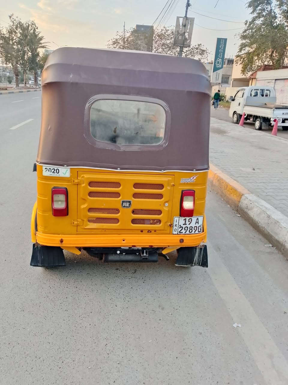 السلام عليكم تكتك موديل 20شهر 11خير من الله مكينتها بيها خياسات وضربه بلغد معروضه ب6250وبيها مجال حك الجيه مكاني بغداد الشماعيه حي السفير رقم كربلاء باسمي وتحويل ثاني يوم


**إذا كنت صاحب هذا الإعلان وتريد حذفه لأي سبب، رجاءا أرسل رسالة إلى الدعم الفني**