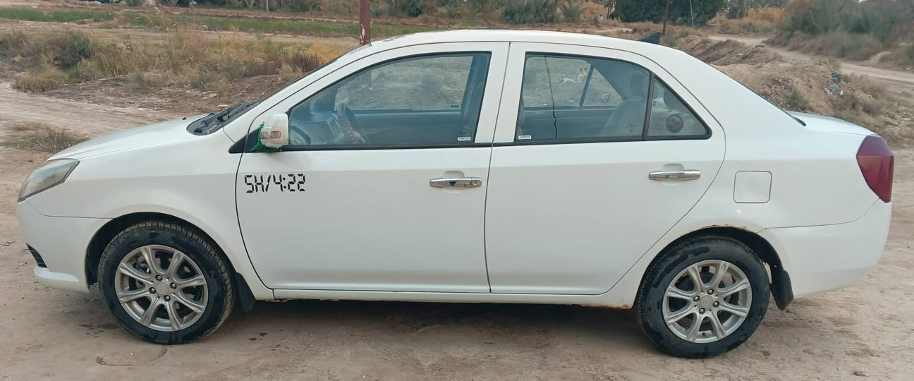 السلام عليكم سيارة جيلي Mk
موديل 2013 مكفوله كفاله عامه من الصبغ والضربه  السنويه لل 2029 تبريد شغال كهربائيات كله شغاله تايرات جدد السيارة جاهزة ماعدا المكينه بيه خيط بخار فقط مكاني ديوانيه  السعر 43 وبيه مجال 

رقم الهاتف /***********واتساب
