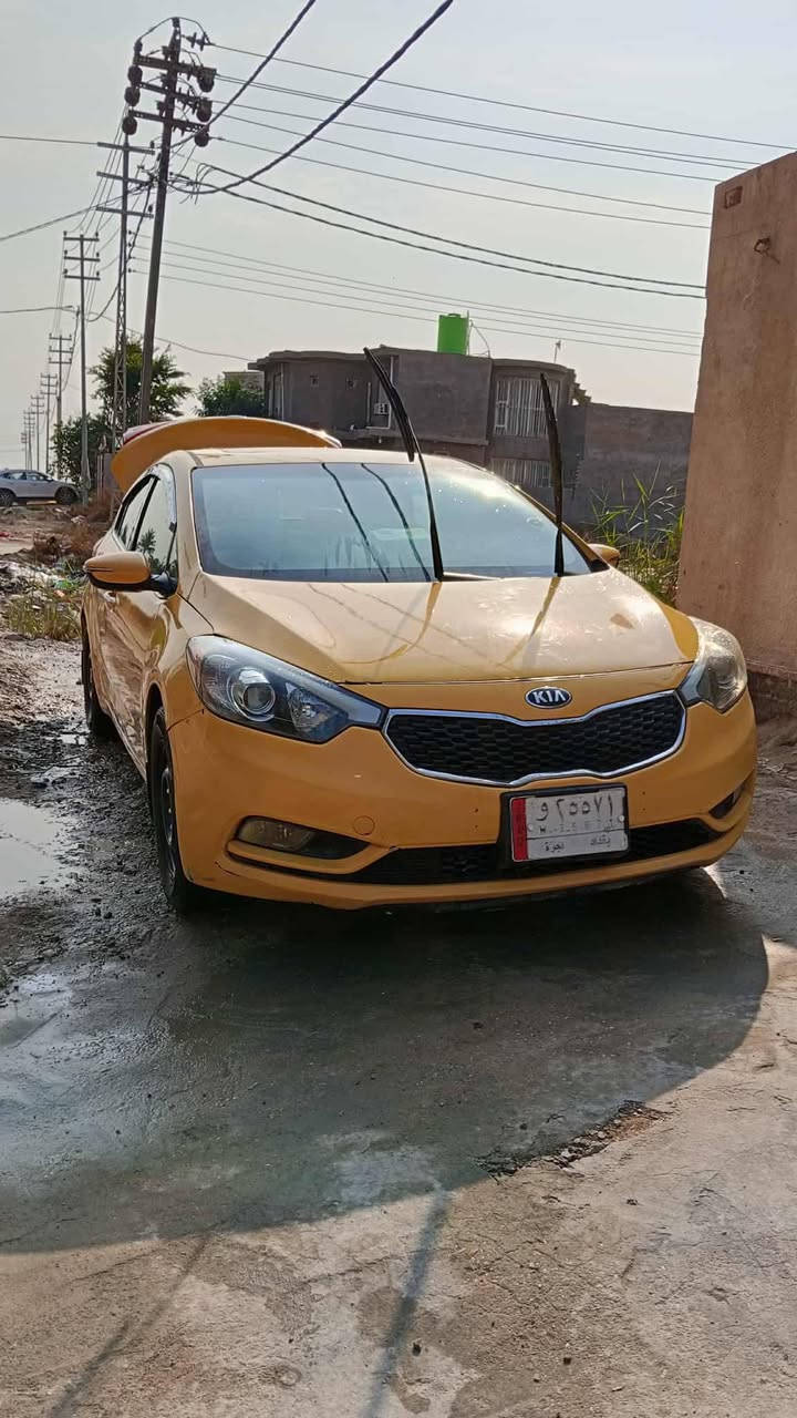 سلام عليكم فورتي للبيع او مراوس موديل 14 فول مواصفات فتحه بصمه مري شفط كشن تتفئه تبريد ثلج صدر امامي خلفي جديد تخم تاير رقم بغداد تحويل ثاني يوم خط جوال مصفره هيئه وغرامات مكينه 2000 مكاني كربلاء ***********
