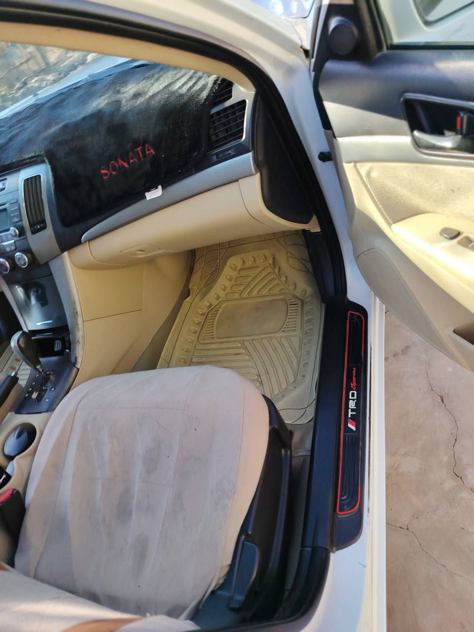 السلام عليكم سوناتا ٢٠٠٩ امريكي رقم دهوك الجديد سنويه ل٣٠ محرك ٢٤٠٠ مكفول منلصرف والبخار والصوت ٥كير ليبل واحد حتا الدعاميات كفاله من التبديل فقط البنيد مبدل اثرب تكشير وبيها ٤ قطع رش بدون اي دواخل ومعجون إثر تكشير تخم تاير جديد سدر خلفي أمامي جديد السياره جاهزه منكلشي تحويل تريد وكاله حاضر السعر 105 وبيها مجال بسيط مكان صويره شحيميه الشراي يتصل *********** خاص
