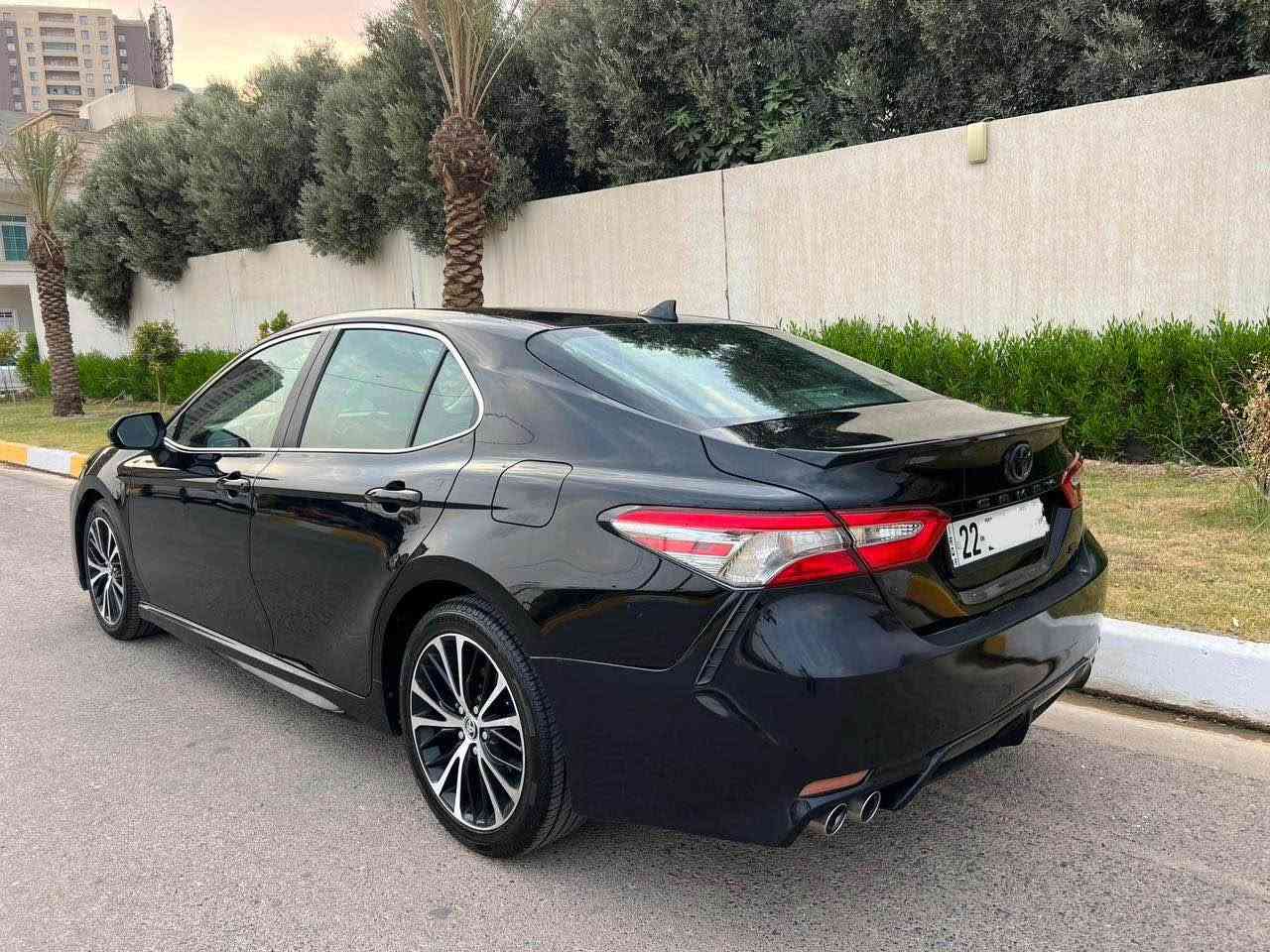 كامري موديل 2019 موصفات SE لون اسود سيارة بجم كبس الضرر موضح بل صور مكان السياره كركوك رقم الهاتف *********** كركوك, العراق
