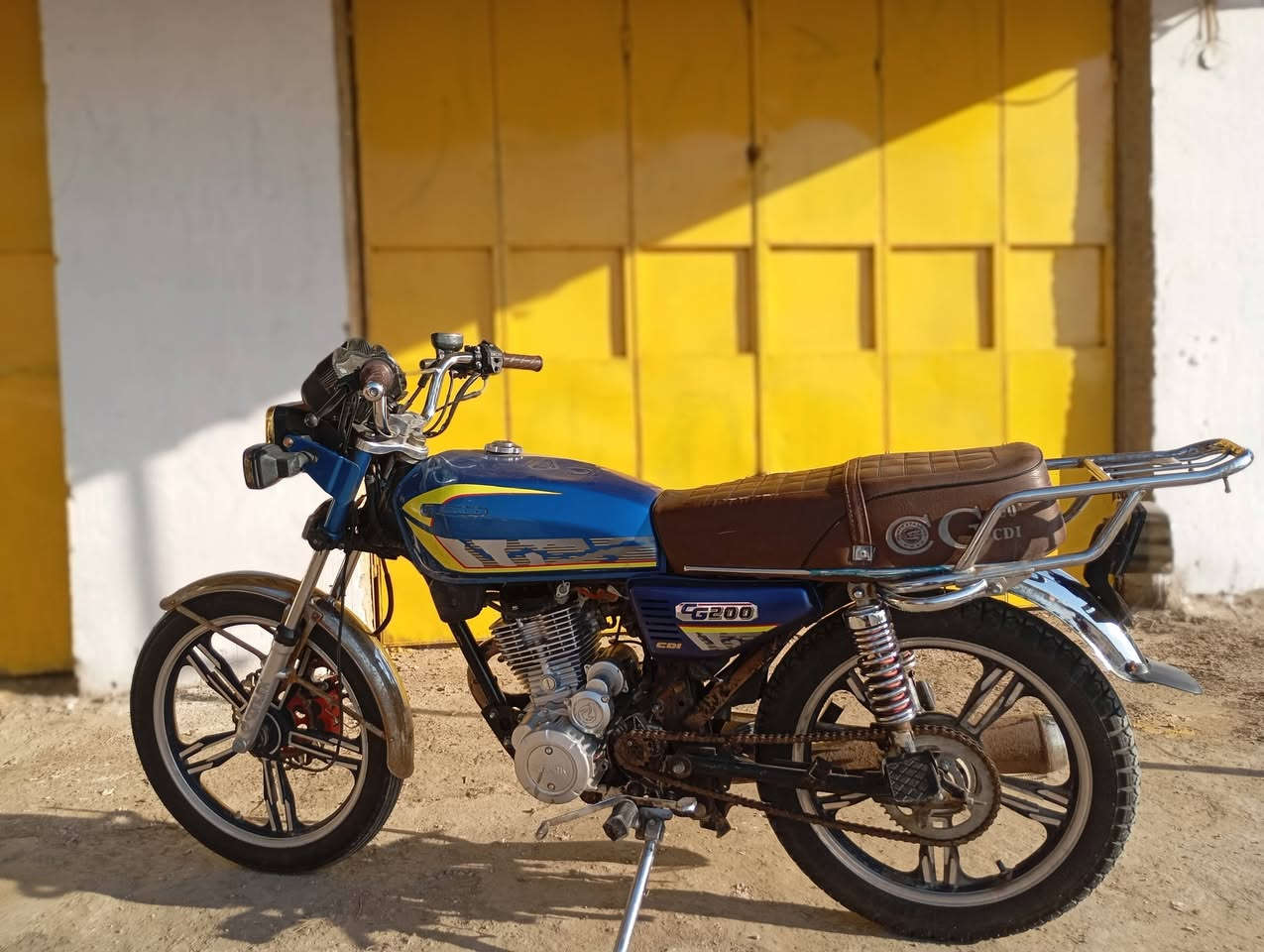 السلام عليكم للبيع سافان موديل 24اوراق أصولي دراجه خير من الله مكينه ناعمه تفاصيل اكثرخاص او اتصال *********** مكان بابل محاويل
