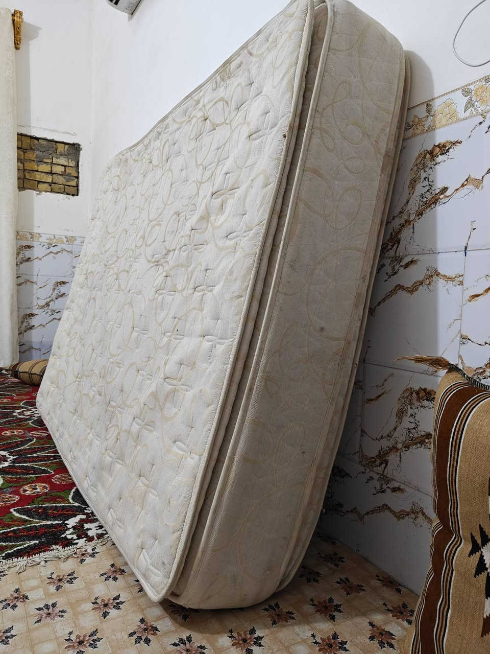 السلام عليكم متاح مندر جربايه  الأصلي الأصلي بعده جديد ونظيف سعره بلاش عمي اليريد يعرس وخلصن فلوسه يجي يمي ويدلل مكاني القرنه الشرش الاستفسار ع ***********
