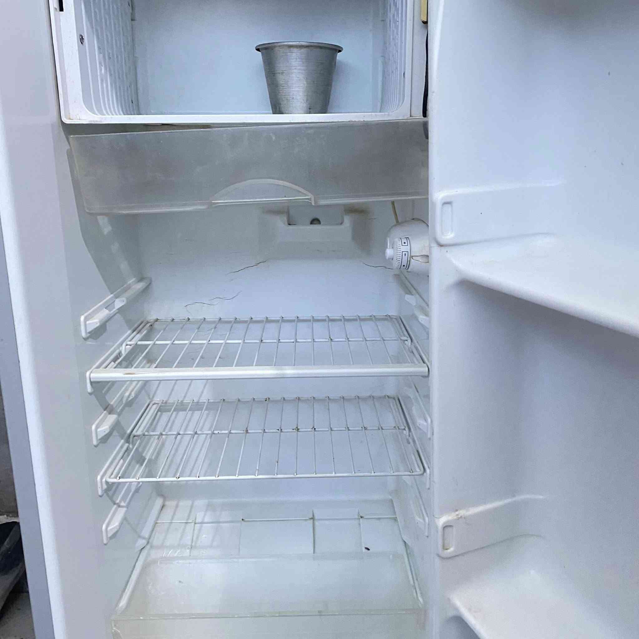 سلام عليكم ثلاجه للبيع مابيها عطل فقط منقصه غاز سعره 50 وبيها مجال بسيط مكاني الاسكان الصناعي دور سيد حمزه


**إذا كنت صاحب هذا الإعلان وتريد حذفه لأي سبب، رجاءا أرسل رسالة إلى الدعم الفني**