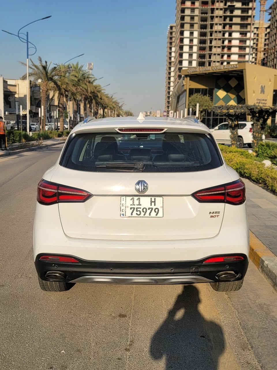 MG hs 2021 للبيع 

محرك 2000 تيربو 
السيارة نظيفة مكفولة من الحادث او الصبغ / بيها 3 اماكن بارد بسيطة 
مواصفاتها
تبريد قطعتين/Apple carplay /دخول بدون مفتاح / I سايد بريك كهربائي/حساسات خلفية / اوتو هولد / نظام نزول منحدرات / مقعد سائق كهربائي 
 Iلايتات led/ eco mode ...

ماشية 141 الف / المحرك مفتوح مبدل بساتم / رقم بغداد تحويل مباشر 
السعر 118 و بيها نواقص بسيطة تنزل من السعر 

العنوان بغداد حي الاعلام او اليرموك ***********
