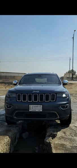 Jeep Limited 2019 جيب لمتد 
ماشيه 65 الف ميل 
ضررها مرفوق بلصور و الباقي مكفول 
رقم بغداد  
المواصفات فول ١/١ لمتد :
- مكينة 3,600 / ٦ سلندر
- سقف فتحه
- صندوق كهرباء
- كشنات جلد  
- كشنات تحكم كهرباء 
- كشنات تدفئه 
- كشنات خزن Memory
- ستيرن تحكم كهرباء + ستيرن تدفئه
- شاشة CarPlay اصليه 
- كاميرا خلفية دوارة
- بصمة تشغيل / بصمة ابواب
- حساسات خلفية 
- حساسات جانبيه نقطه عمياء 
- ويل حجم 18 اصلي  
جاهزه بدون نقص
صدرها لوك ترايها يخبل و تخم تاير جدد
متحتاج اي مصرف و شوفتها بالواقع احلى
السعر 265 ورقه بالعافيه للياخذها

***********
