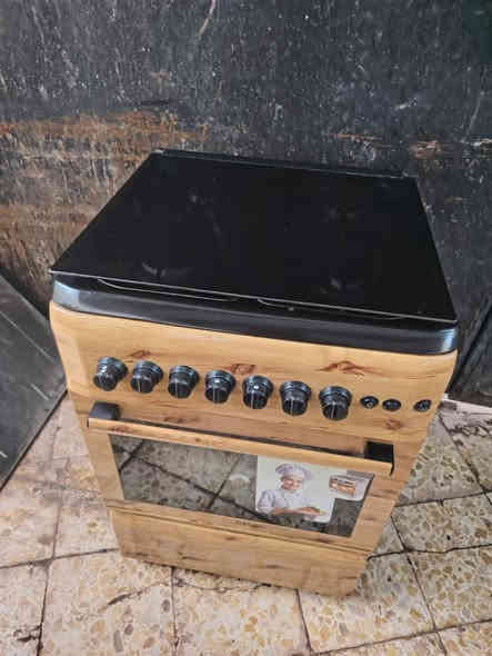 لون مميز وشغلة ونارة  جيدة جدا كلة شغال عالفحص بي قبغ جامةالسعر ٩٠ كربلا ***********
