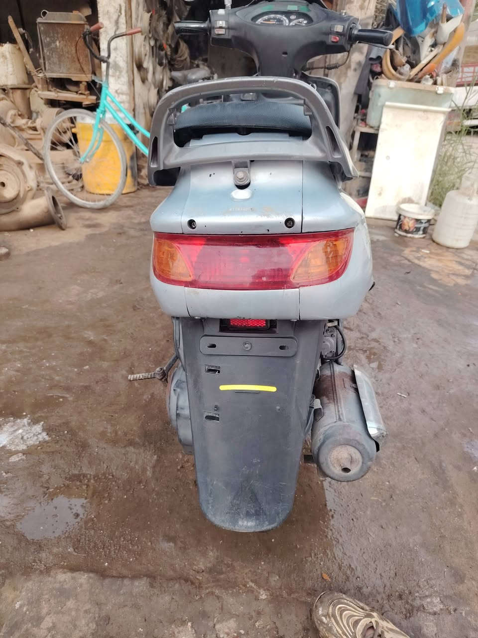 دراجه فراشه فحل كرستال محرك ماكس جديده   كل نقص مابيه سعر 600  بيه مجال كله ختم واحد  رقمي ***********
