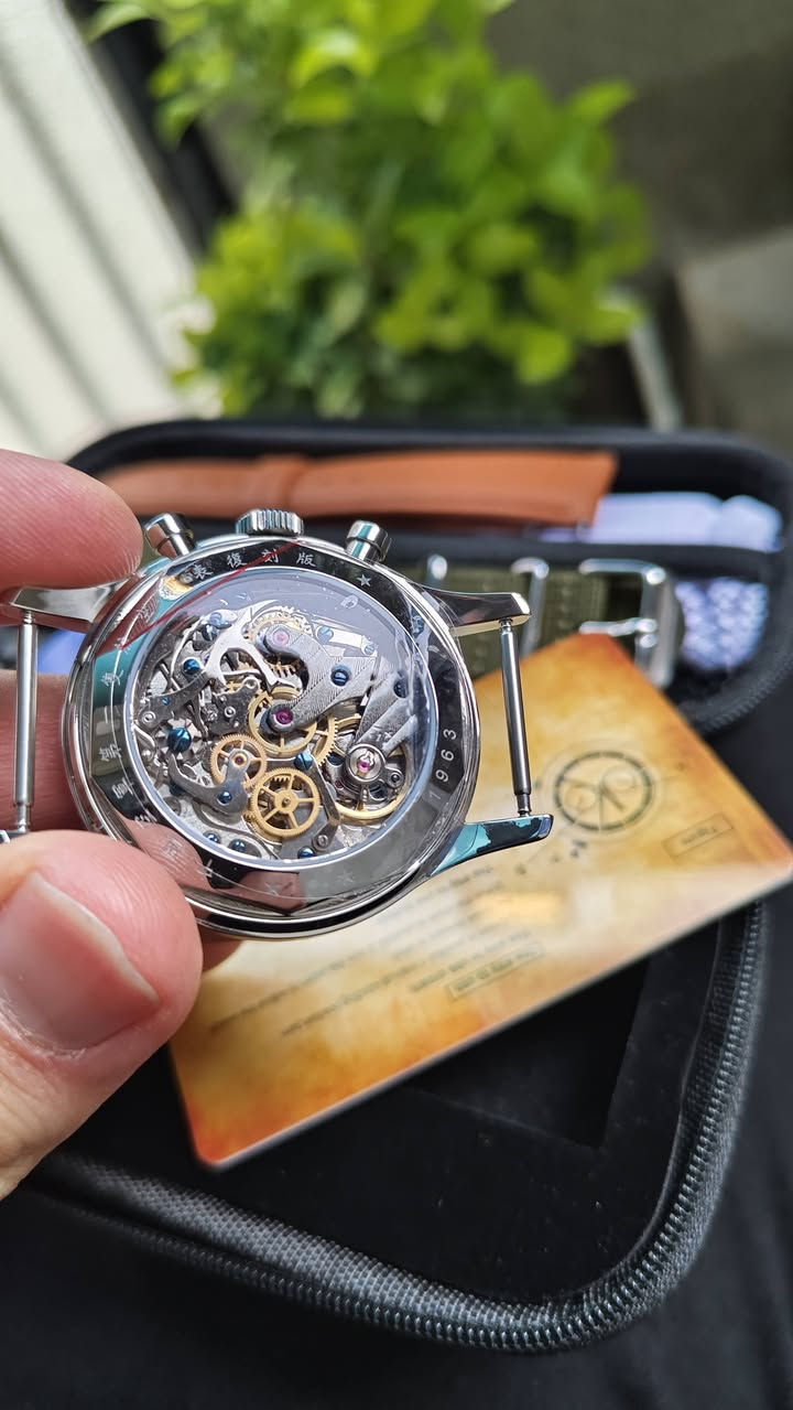 السلام عليكم ساعة ماركة اصلي مكينة عنكبوت تكويك جديد مامستخدم كامل ملحقات وياه 

سعر 165 الف 

توصيل كل محافظات متوفر


**إذا كنت صاحب هذا الإعلان وتريد حذفه لأي سبب، رجاءا أرسل رسالة إلى الدعم الفني**