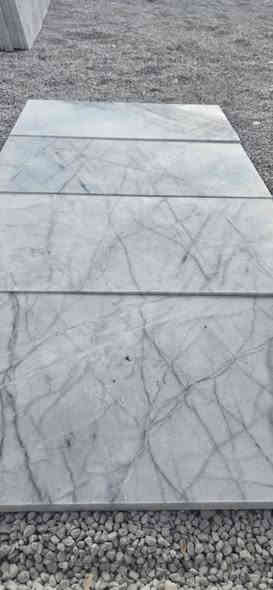 ( بُشرى ساره ) 
سلام عليكم زبائننا الكرام تم وبحمد الله وصول مرمر ايراني نيريز ابيض دمار رصاصي 
30x60
السمك 18mm

ذو موصفات عاليه 💯 
عرض خاص عرض خاص 
السعر 12الف 
السعر 12الف 
***********
***********

  💎سارعو بالحجز قبل نفاذ الكمية
💎مستعدون لتجهيز المشاريع الحكومية والاهلية والمكاتب  والاسعار مناسبه جدا جدا 
موجود توصيل انسب الاسعار لكل المحافظات العراق 
بايات نيريز ابيض دمار رصاصي 
14 الف 
120x35
110x35
100x35
