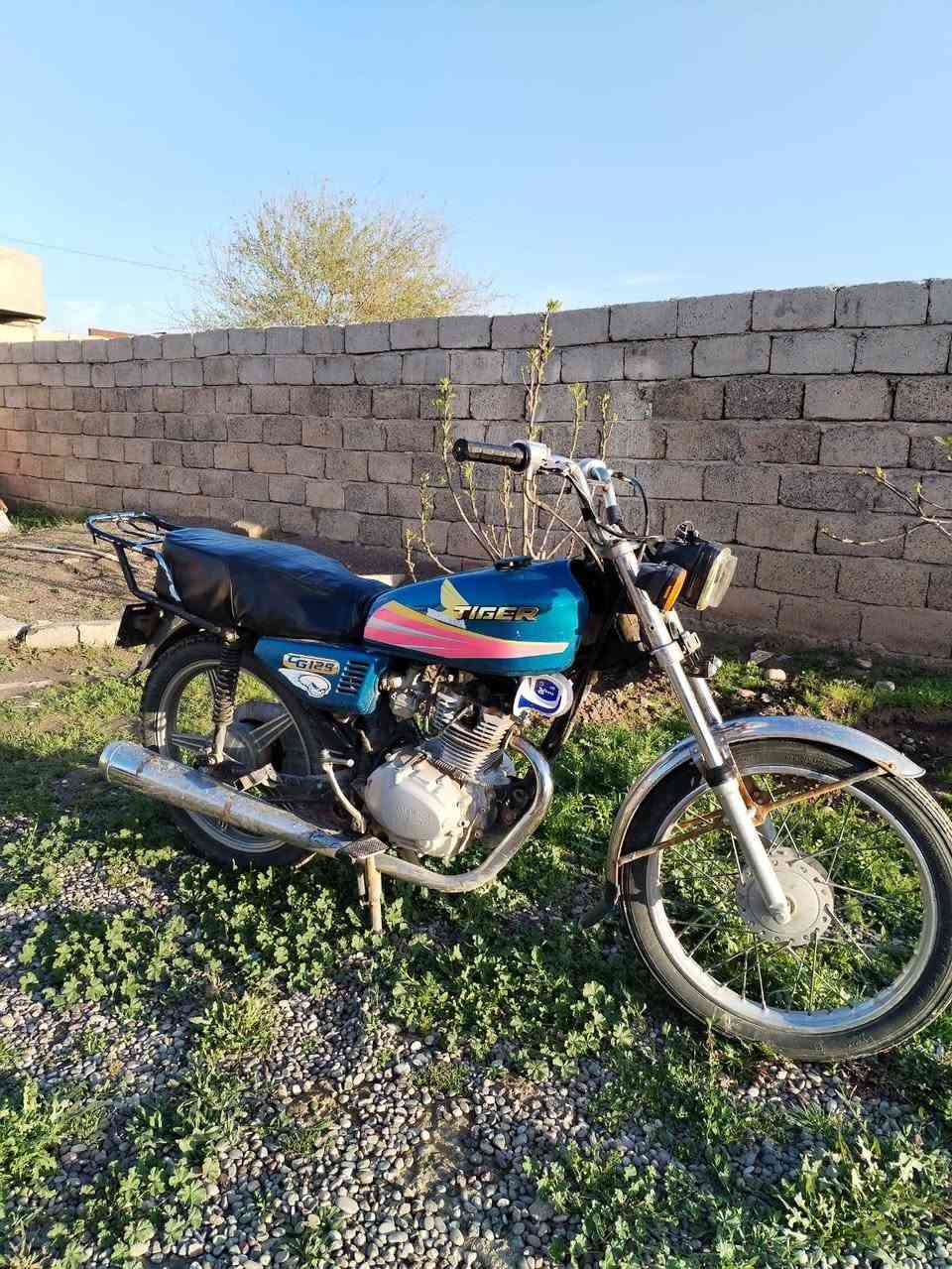 مطور نامه موديل 17 نضافه فول رقم واحد السعر 275 وبي مجال مكني قريت جحله ***********
