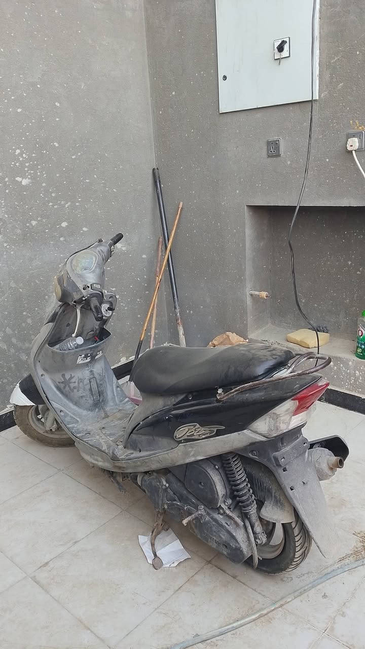 ماكس منغولي شغالة وتمشي خير من الله بس هاملهة وضالة بلبيت 
عوزه تاير ورة مزروف وولفات   سعره 300 بوشة وبستم55
*********** واتساب فقط
