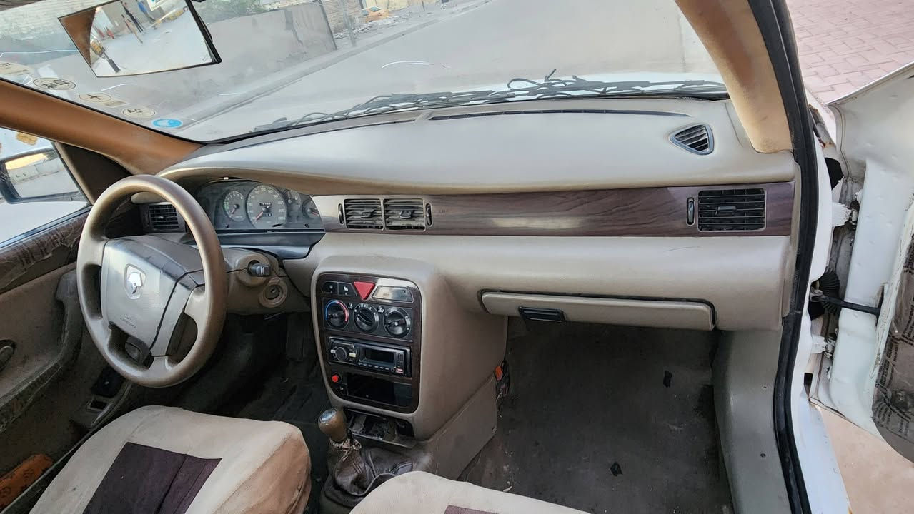 سلام عليكم  عندي سياره لبيع سمند 2011 كير ومحرك مكفولات بيها طخه بل جاملغ الخلفي مصلح سياره جاهزه سياره بسمي ثاني يوم تحويل
(السعر 27) وبيها مجال مكاني بغداد حي اور  ***********
