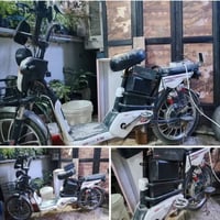 دراجه شحن للبيع اربع بطاريات شغاله  بس نقصه كهرباء تشغل الكلوبات  سعره...