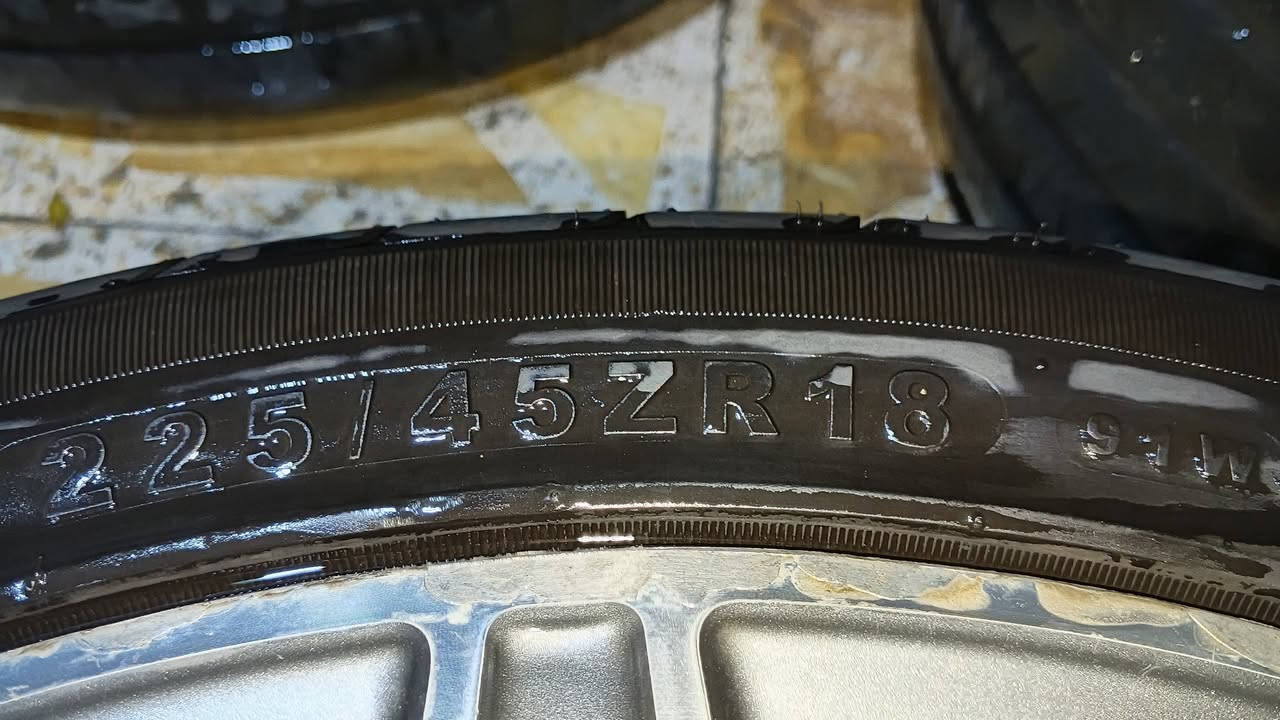 السلام عليكم تخم ويلات مارسدس AMG اصل مختوم للبيع تو سايز 245/45 و225/45 نضيفات بس واحد بيه عواج خفيف ينمشي عليه والتاير ماله مخلوع السعر ٣٧٥ وبيه مجال للشراية


**إذا كنت صاحب هذا الإعلان وتريد حذفه لأي سبب، رجاءا أرسل رسالة إلى الدعم الفني**