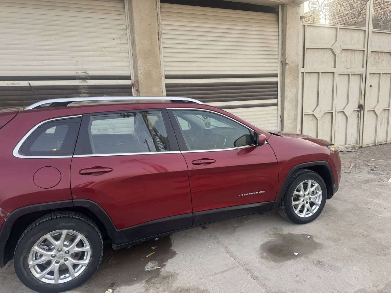 جيب بزون موديل 16 رقم ذي قار انكليزي وارد امريكي حادثها باب امبدل وجاملغ بيه صبغ الخلفي كير ومكينه كفاله حداده جديده تبريد قطعتين حجم المكينه 3200سته اسرندر سونار ويه الصور وشوفه سعرها 118 وبيها مجال مكاني ناصريه الفضليه الشراي يتصل ويدلل ***********
