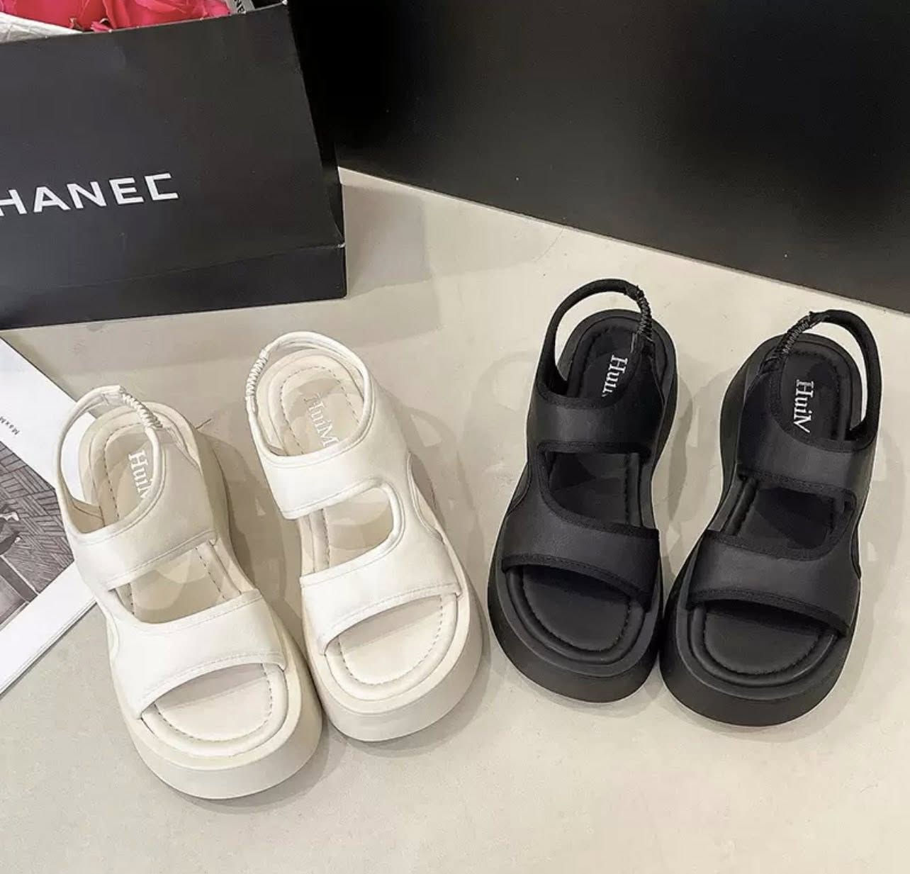 #سليبرات واحذية شيك 

توصيل لجميع المحافظات العراق 5
توصيل بسماية الف 
للحجز والاستفسار خاص 
#بسمايه
#بغداد
#العراق


**إذا كنت صاحب هذا الإعلان وتريد حذفه لأي سبب، رجاءا أرسل رسالة إلى الدعم الفني**