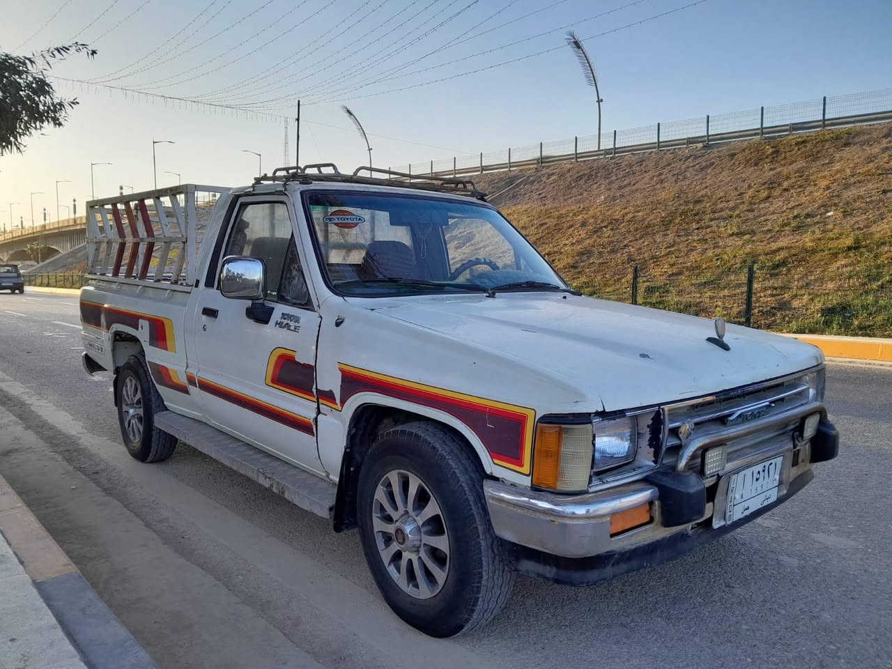 سلام عليكم 
تويوتا بيكم موديل 1988 رقم ديالى باسمي سنويه لحد 28 
محرك حاويه و كير جديد كير ٥ نمر  
صدر كهربائيات  تخم تايرات  منضومه  تبريد كامله باقي بس ع شحن الغاز  سنتر أبواب  شاشه بلوتوث  و سستم سماعات  
محجر بدي السياره جاهزه ع اخر 
السعر 48 ورقه و بيها مجال   مكاني ديالى بعقوبه للإستفسار الاتصال ع رقم ***********  متوفر واتساب
