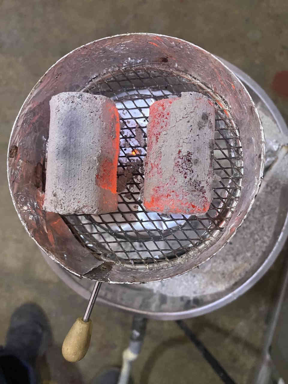 اسلام عليكم
من رخصت لادمن
بسم الله الرحمن الرحيم
الحك عل بلاش فحم نراكيل طبيعي درجه اولا
لاريحه ولا صداع الرأس
السعر الكارتونه ٢٩واذا اكثر من كارتونه نداري بل سعر
الموقع راوه حي العسكري يوجد توصيل الا قضاء عنه مجاني
الرقم ***********
