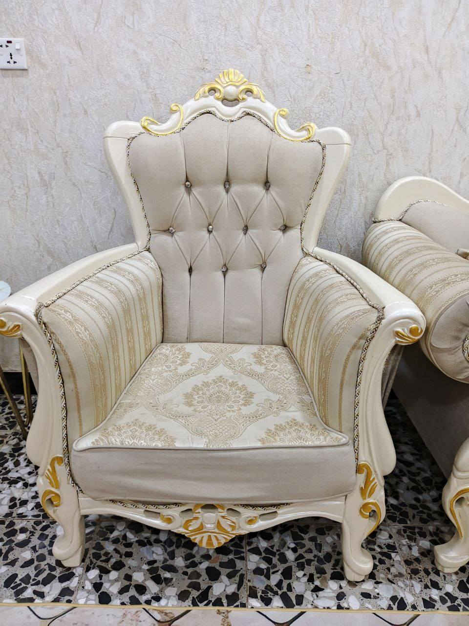 تخم للبيع 10 مقاعد 
الزعفرانية 
***********
