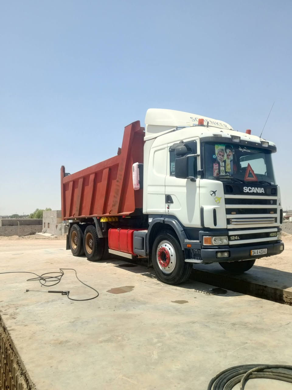 السلام عليكم سكانيه البيع 2000مكفوله كير 900 محرك6 نجكتر جديد مجموعه 97  جديده تخم تاير تبريد شغال جاهزه العمل رقم بصره بسمي مجدده ل2030 مكان بصره الزبير السعر 320بيها مجال ***********
