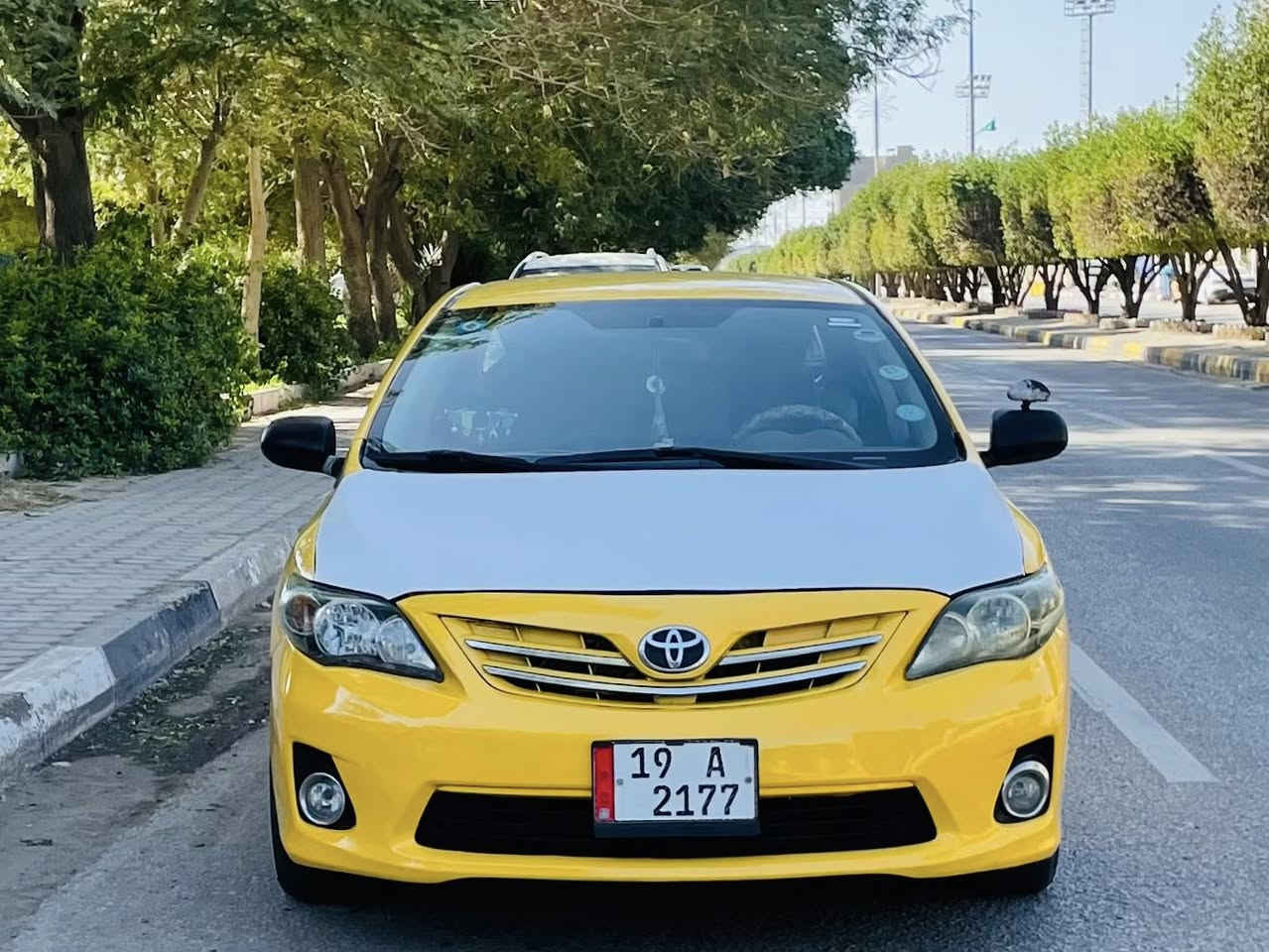 سلام عليكم البيع كورلا موديل 2009 وارد أمريكي حادث جاملغ امامي فقط ولباقي مكفولة كفالة عامة اليبل وآحد سيارة جديدة وجاهزة من كلشي تبريد حداديه تخم تاير كير مكينه 1800 مكفولات رقم كربلاء سنويه الغايه 2029 هيه غرامات مصفره سيارة أحله من صور السعر 93 لاستفسار علا رقم *********** مكان سيارة كربلاء
