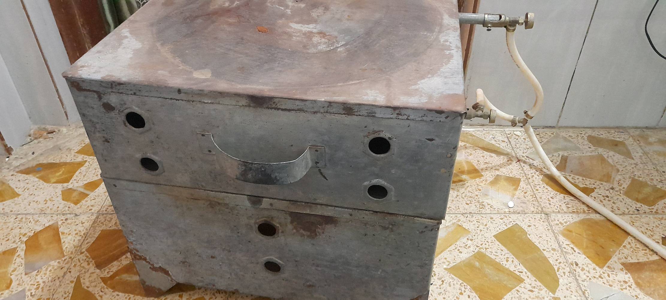 مكينة فراشة الاصلية 
تنور غازي ارضي
 ***********