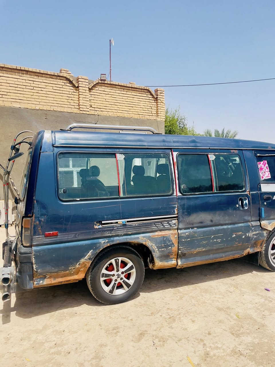 السلام عليكم كيا هونداي موديل1992سنويه ل2029رقم دولي جاهزه مكينه وكير وحداديه السعر 35وبيها مجال 
للاستفسار ***********
