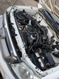 هايلوكس • ٢٠١١ • بدون صبغ