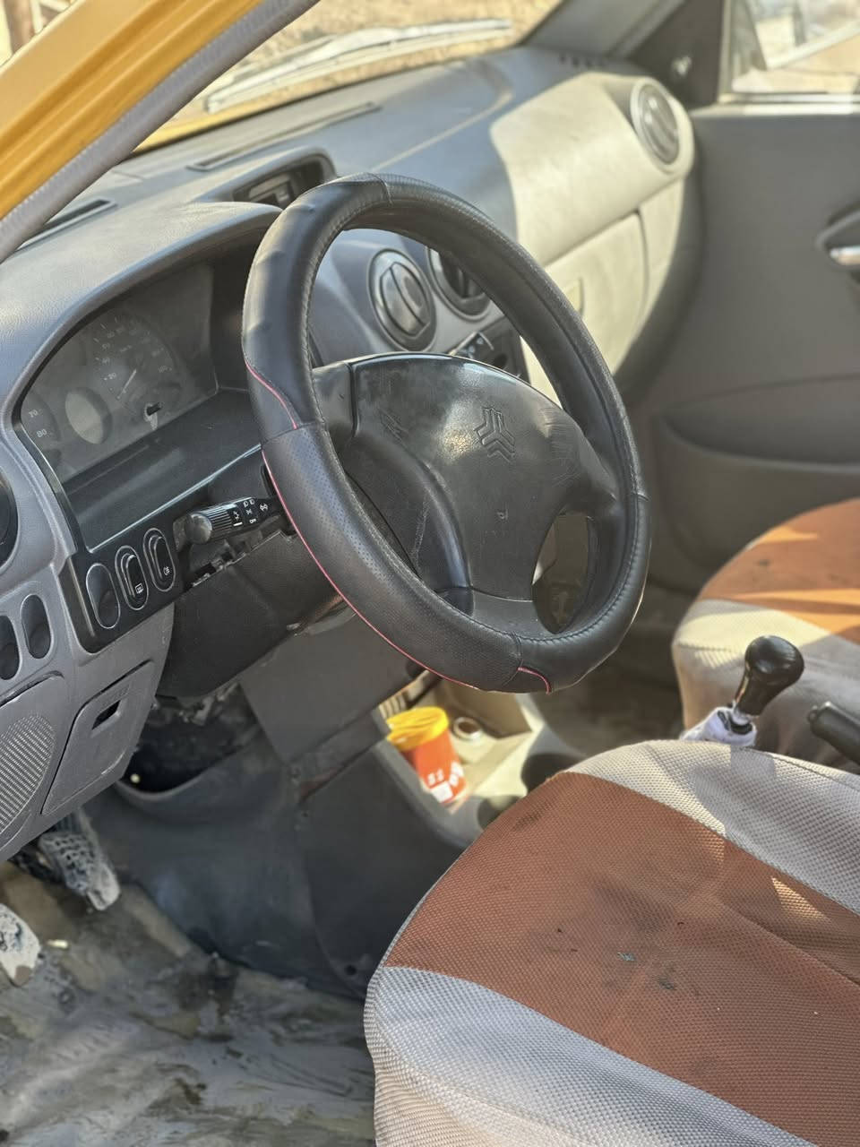 سلام عليكم سايبه لبيع مديل 12
سياره جاهزه عله اخر حبايه كير 
ومكينه مكفولات صدر مامي خلفي
تخم تاير كهربايات شغاله تبريد شغال 
شواصي معمرات تعمير حلو مصفره هيه وغرامات 
بسمي تحويل مباشر سعر 27  وبيه مجال بكان سياره 
بغداد ***********
