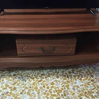 ميز • بلازمه • للبيع