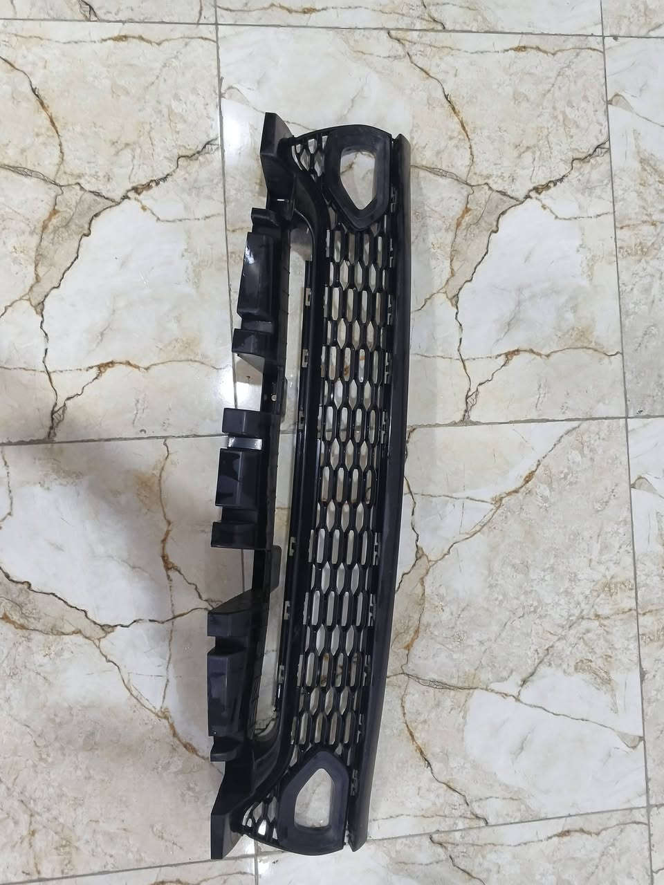 سلام عليكم 
متوفر شباك جارجر كامل هوه واحد يصير جوه مستمعل بيهن خدوش خفيفه لان مستعمل لاكن مع صبغ يختفن سعرهن 55 الف 
مكاني بصره ابو الخصيب طريق وسطي 
رقمي *********** وانا خادم
