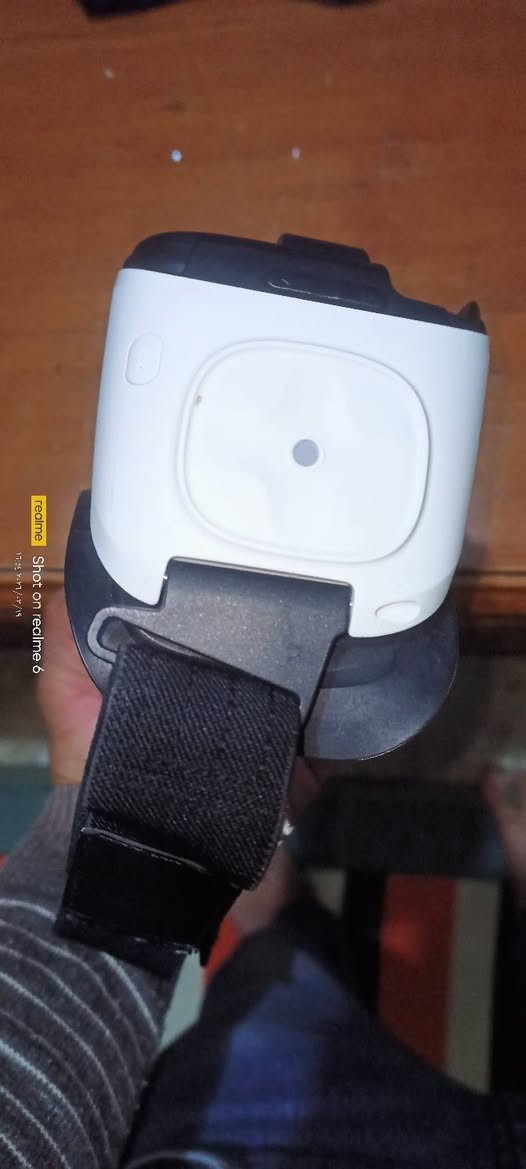 سلام عليكم نظاره كير في ار من شركه سامسونج اصليه تحتوي ع مدخل كلاكسي سعرها 25وبيها مجال


**إذا كنت صاحب هذا الإعلان وتريد حذفه لأي سبب، رجاءا أرسل رسالة إلى الدعم الفني**