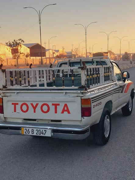 سلام عليكم بيكم موديل 1990 بس الخط مال 1996 بيكم نضيف گير مكينه اكسن شاصي شرط مصبوغ عام السعر 50 
انتصال على الرقم ***********
***********
