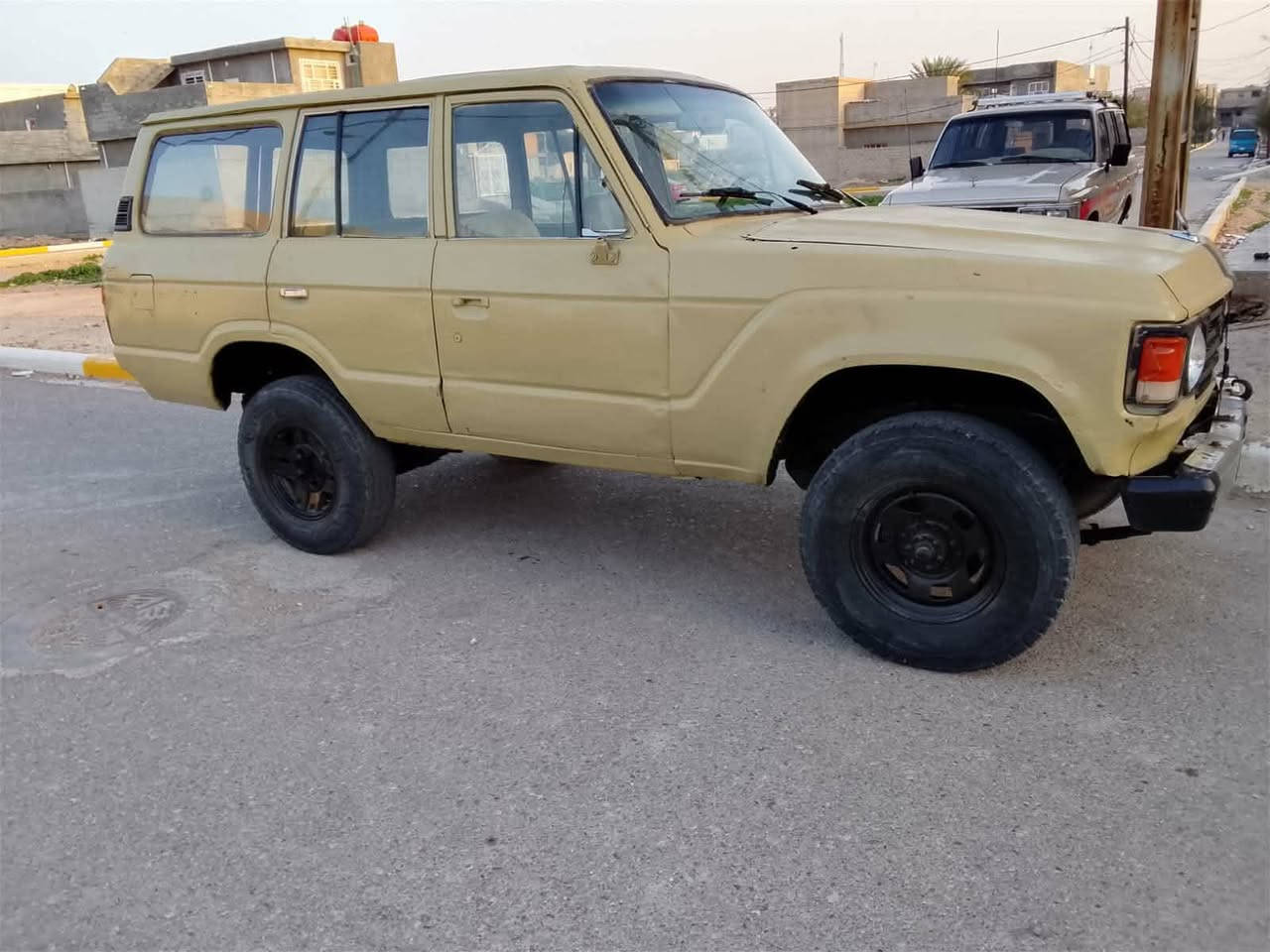 لاندكروز 6 كير محرك مكفول دفع رباعي ادوات السعر 18 وبيها مجال
ديالى مندلي ‏‪***********‬‏
