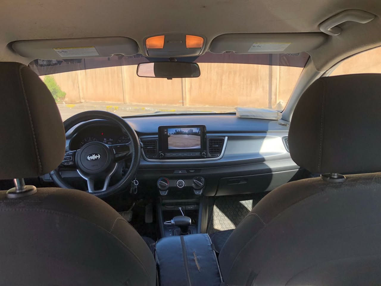 السلام عليكم
كيا ريو 2022
ماشية 71 الف 
السعر 119$ 
محرك 16دوش
مواصفات نص فول
السيارة ما بيها ولا قطعة مبدلة ليبل واحد
تفاصيل الضرر مالها چاملغ خلفي واقل من ربع البوند بامريكا وهنا صار بيها  ضربة خفيفة بالباب خلف السايق
الصبغ بيها بس چاملغ خلفي اليمين صبغ كامل وحافة البوند واقل من شبر بباب خلف السايق مبين مقلم بالكارت
حتى الكتلوك والعدة مال شركة موجودين بيها
للأتصال: ***********
واتس: ***********
