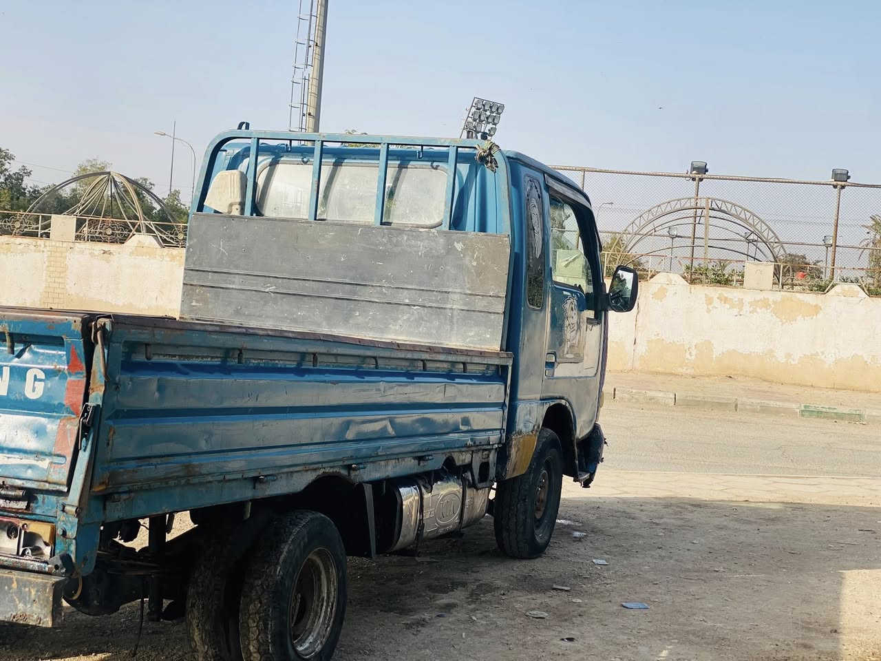 سلام عليكم للبيع كيا مديل 2000 بسمي مداور ثاني يوم سنويه لل 2028 رقم بغداد سياره مكفوله كفاله مكينه كير حداديه تخم تاير سياره جديده جاهزه من كلشي سعر 37 وبيه مجال مكان سماوه رقم 
***********
