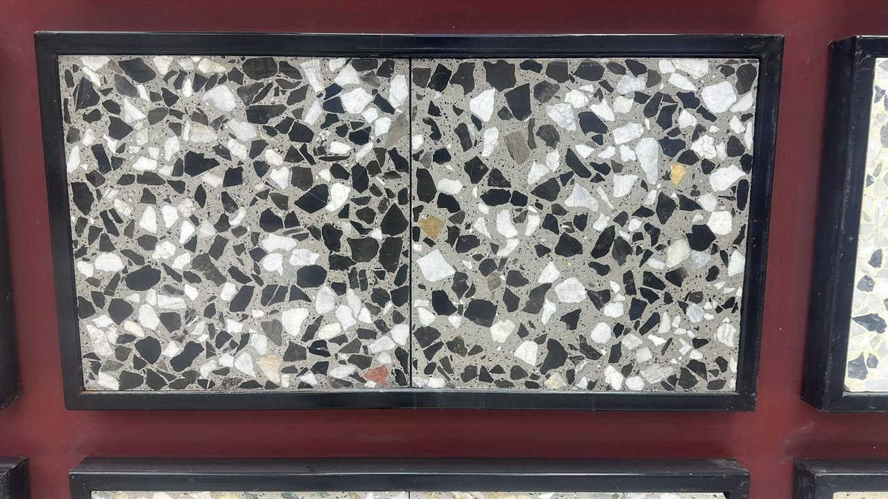 يا الله سلام عليكم اجواد انواع الكاشي الشمالي كاشي درجه اولى باحدث المكابس مقاوم للشمس لون ثابت فول مواصفات شركه النورين لانتاج الكاشي سليمانيه التواصل ع الماسنجر او الواتساب***********
