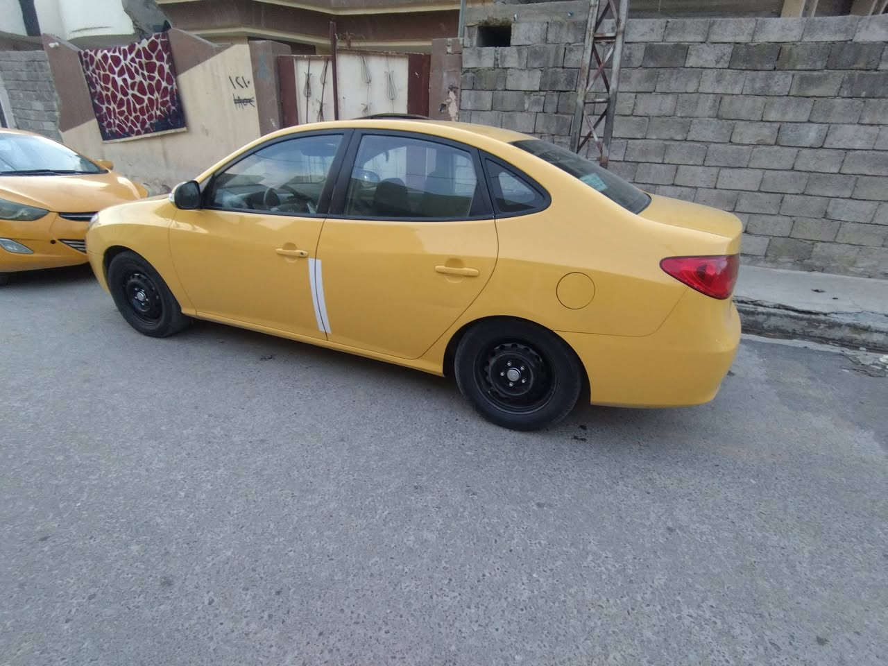 سلام عليكم النتر للبيع 2011
فول اسلايت تحكمات بدون ضرر السياره

حت معجون ما بيها 3 مكنات بس

جديده ماشيه 222 الف السياره

السعر120 بيها مجال قليل حجم المحرك 1600

كير مكينه شرط طخم مالها عل نص يعني زين يمشيك 5 اشهر او اكثر ***********

ملاحضه السياره جديده او احله من الصور

لحد يطبلي خاص شراي اتصل ملاخضه شرط التحويل
