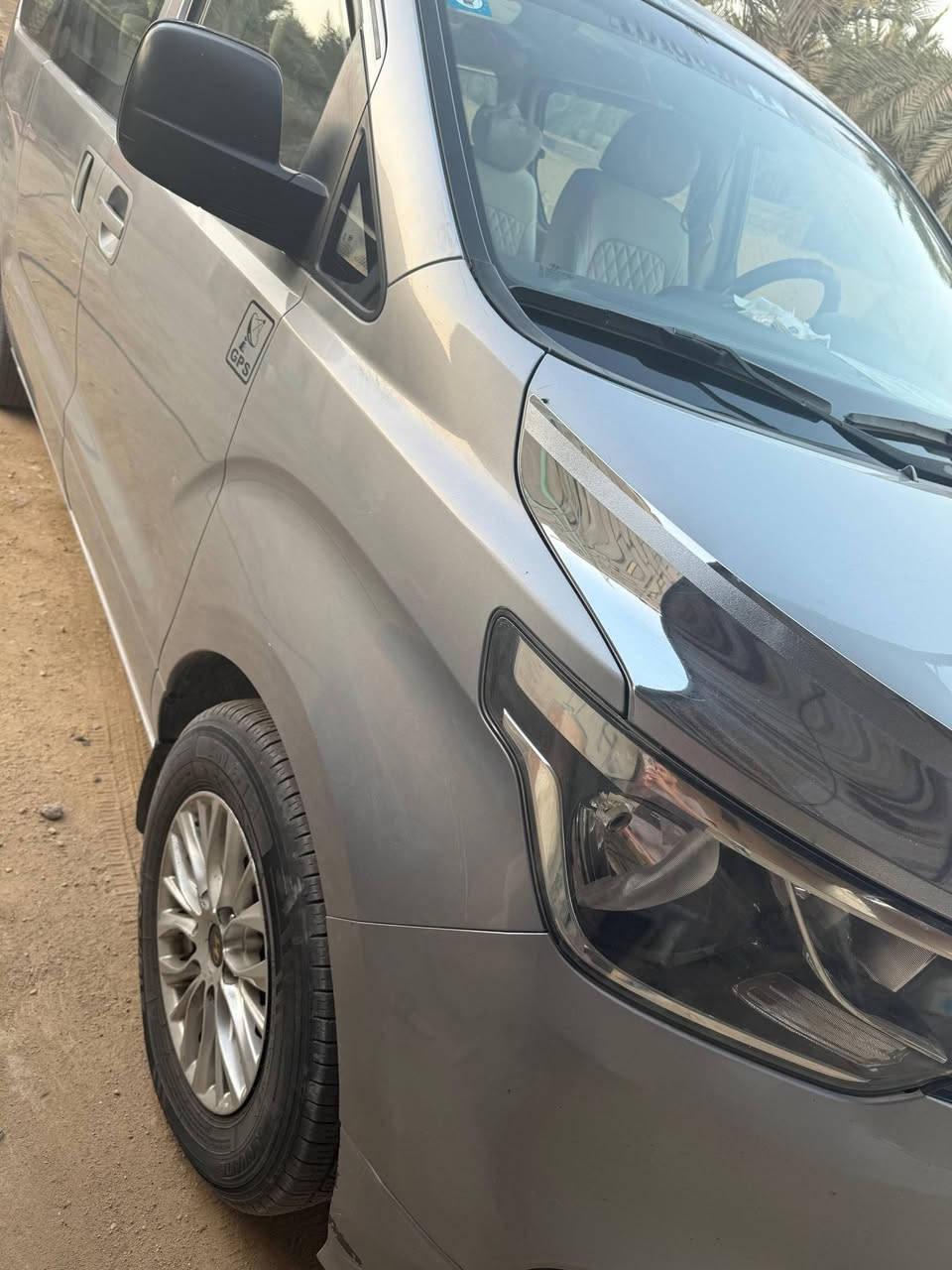 السلام عليكم
ستاركس مفتوح محور مسكر  مديل 22  مكينه 9 بلاد  سياره بيهه بس ضربه بالخلف كد شبر  سياره نضيفه وجاهزه  مكلف بالنشر رقم صاحب السياره ***********
