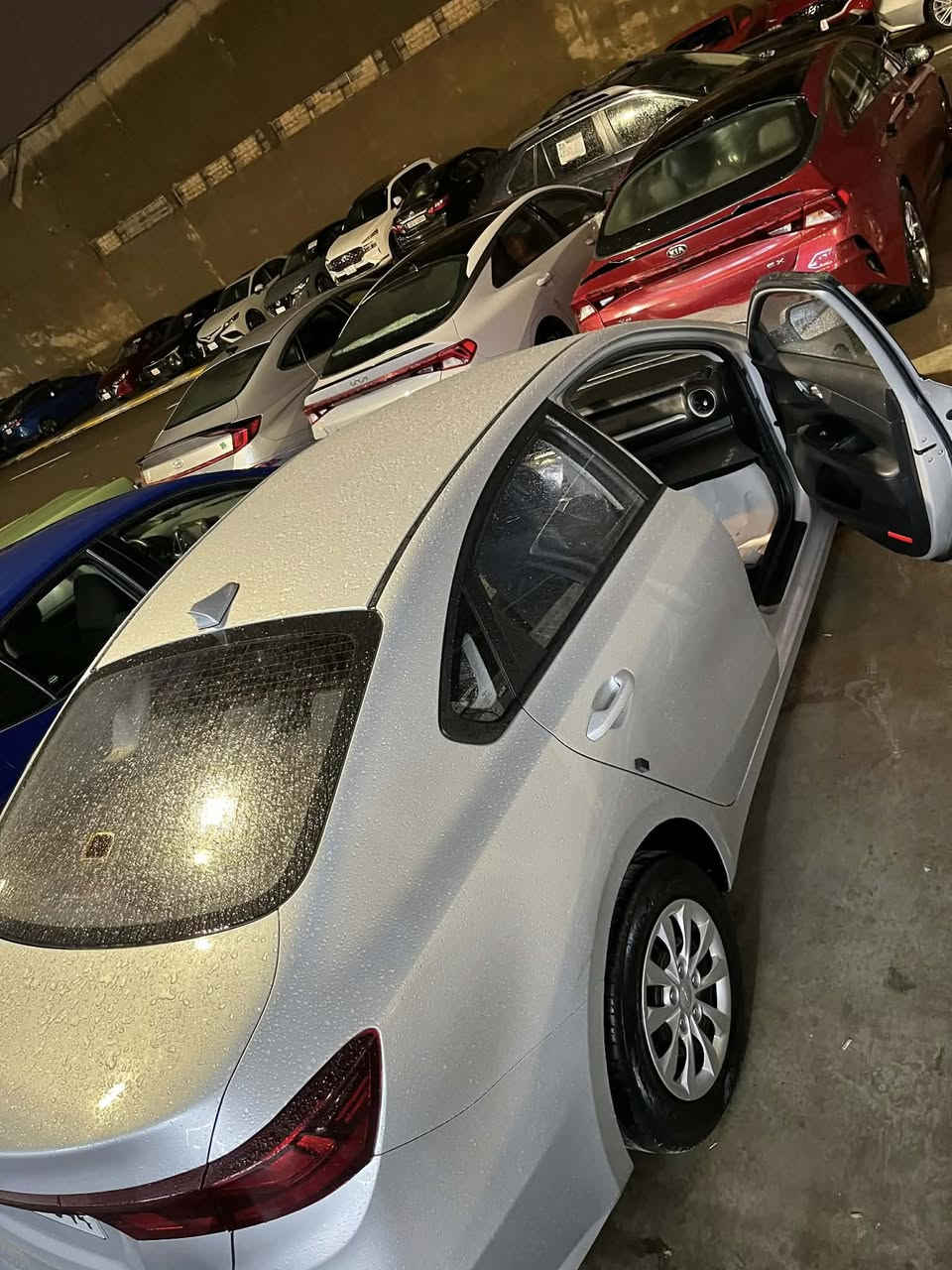 كيا سيراتو 2022 
نص جاملغ صبغ بخ
وشبر بالجاملغ الخلفي بارد
رقم اربيل بأسمي رقم جديد السيارة خليجية
ماشية 70000 كيلو متر
المواصفات

مكينة 1600 دووش
ليدات 
فوول تحكم ستيرن
شاشة كبيرة بلاد
كاميرا
UBS
 قطعتين تبريد
3 وضعيات قيادة

اللاستفسار ***********
