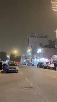 دار للبيع او المراوس في منطقة الإسكان قرب المجمعات الطبيه (خلف التجاري...