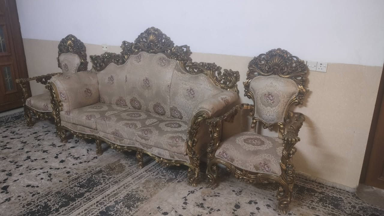 تاقمی میسڕی ١٠ نەفەری
کامل بۆ فرۆشتن 
٨٠٠ هەزار و معامەلە لەسلێمانیم
***********
