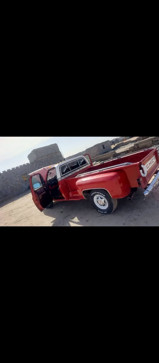 سلام عليكم جمس مكينه كير تاهو حداده نضيفه رقم بغداد ألماني وسنويه كارتونيه بيها وكاله شاصي كفاله شلعه شك كاع صوت مرعب المراوس حسب قناعه وبيع ب 50 وبيها مجال مكاني بصره ‏‪***********
