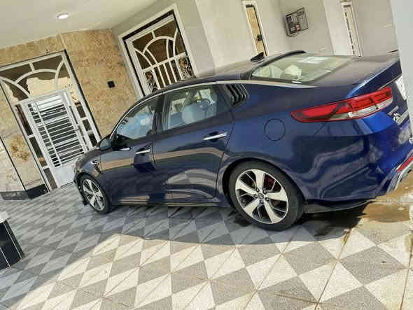 كيا اوبتما 2018. SX
السياره ماشي (100)مايل
مواصفاتها مواصفات ال sx المعروفه
-مكينه تيربو 2000
-بانوراما قطعتين ثلاث طكات
-سايد بريك دوسه
-بصمه تشغيل بصمه أبواب صندوق بصمه  -داخل جلد بلادي
-شاشه بلاد خرائطwi-fI 
-نضام ابل كار بلي في الشاشه 
 -كامره دواره خلفيه 
 -حساس خلفي بلادي 
-رادارات خلفي أمامي جانبي 
-تبريد بيانو شاشه ثلج خلفي أمامي 
- فول تحكم ستيرن جهتين 
 -مثبت سرعه 
-كشنات جلد حضن رياضي
-دركه رياضي حرف D
-كشنات كهرباء أمامي 2 ميموري 
-شاشه أعطال بالدشبول 
-تبريد وتدفئة بالكشنات الاماميه
-ويل رياضي قياس 18 دسكات حمر بلاد
- حساس اطارات 
-جي بي اس +بلوتوث +Usp مخارج
- 3 وضعيات قياده ايكو وسبورت وعادي
-نظام ترحيب +يدات اضائه ترحيب عند الاقتراب 
- لايت زنون بلادي دوار متحرك مع الاستيرن
- بكلايت لد بلادي وصندوق ذكي
 -نشره داخليه بلاد متغيره مع وضعيات القياده
-هيتر تدفئه بالستيرن
- سستم سماعات  ب9 سماعات harman&kardon
اتصال *********** السعر 150 وبيها مجال
