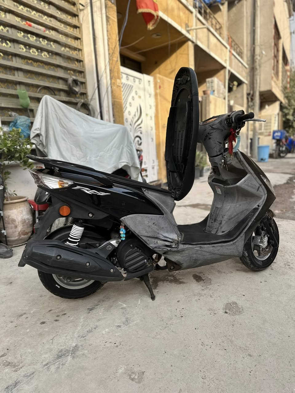 الهم صلي على محمد وعلى آل محمد 

ثعلب جيتي ار حديث رمبه هستوته مشتغله 

مكفوله كفاله عامه وختم واحد جديده بالكارتون 

ماشيه ٢٦الف  باتري ودهن وبوليش جديد 

ضمانك سنه اذا مفتوحه لو كفر تجاري ترجع تاخذه من باب بيتي

بغداد الحريه ***********
