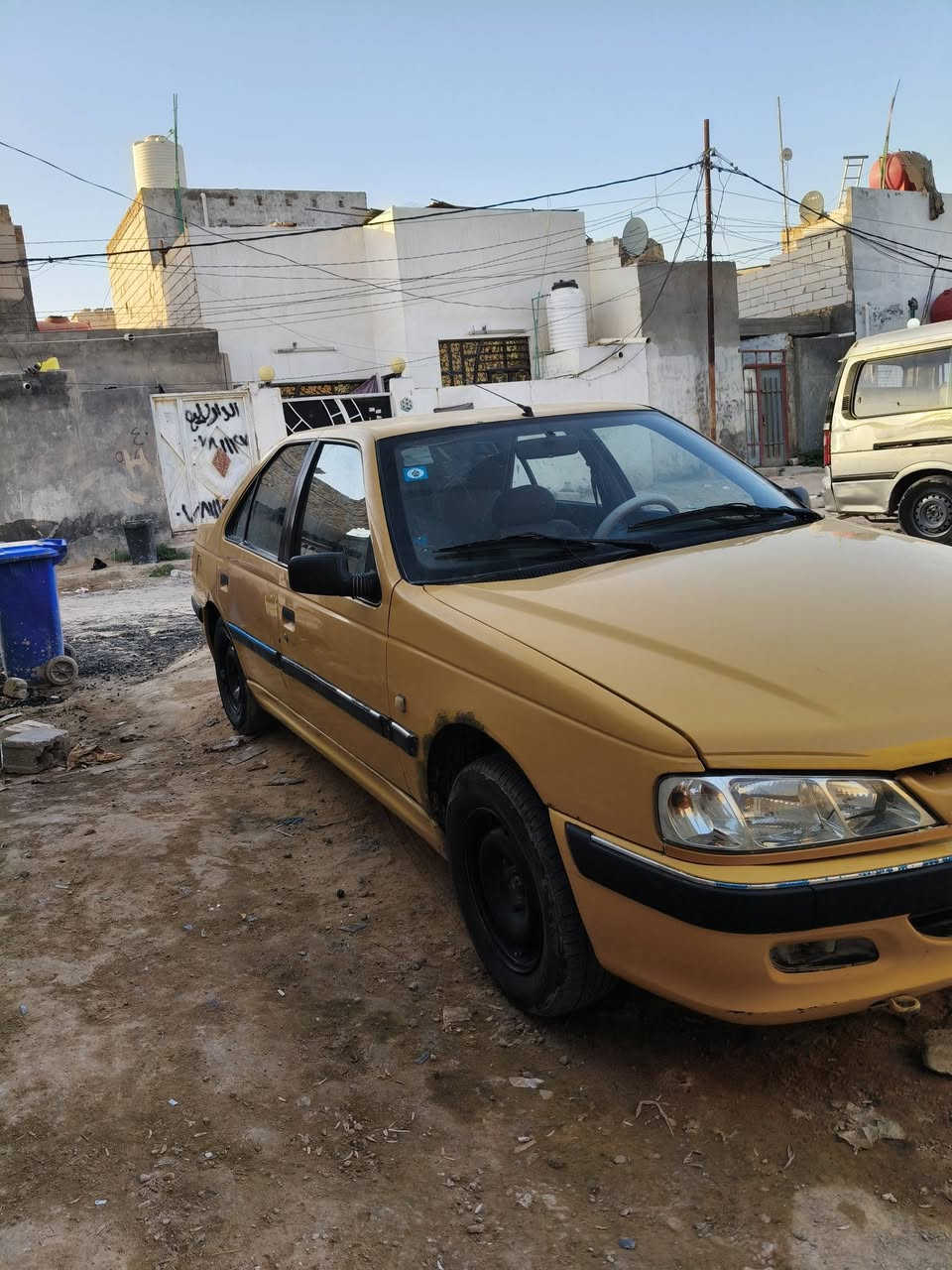 سلام عليكم
بيجو مديل 13 رقم بغداد  انكليزي سنويه لل 29 

مصفره غرمات وهئيه

مكينه فرنسي 2000 نضيفه 

كير يخبل 

حداديه جديده 

كهربايات كلها شغال 

منضومه بانزين جديده 

تبريد ثلج هستوني شادله غاز جديد وكمبريسر جديد

مكان النجف 

سعر 30 وبيها مجال 

***********

